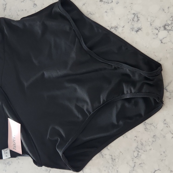 Black One-Shoulder Ruffle Swimsuit - Picture 12 of 14